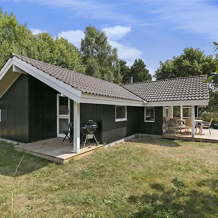 1570-aakirkeby-strandvangen-28 Vester Somarken